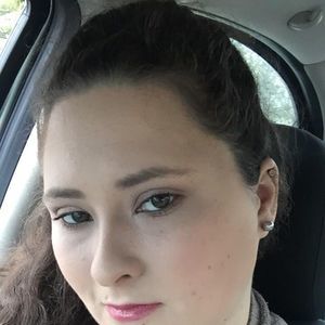 Meet your Posher, Lea